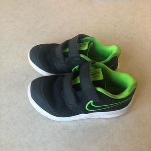 Nike toddler shoes